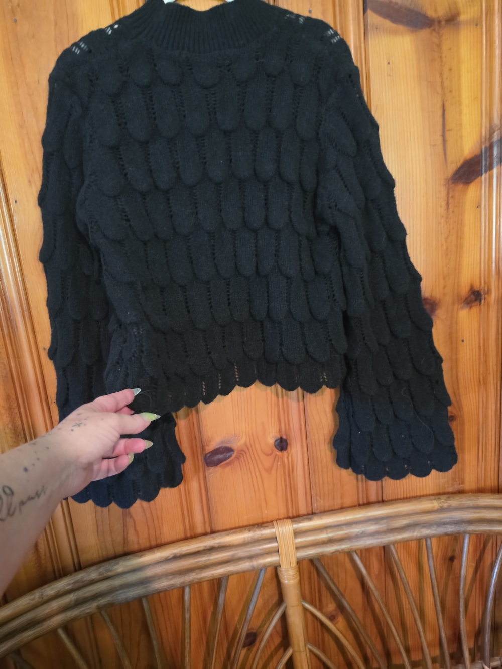 Black Ruffled Long-Sleeve Sweater - Picture 9 of 10